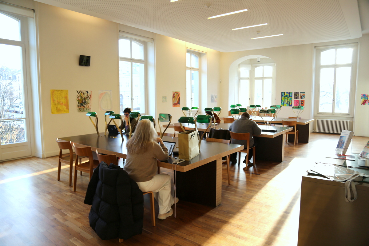 AP_BAH_Expo_WEB (4) Rayonnement_ateliers Formes et Couleurs, BAH, autrement-aujourd'hui, Genève