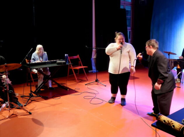 Ananas passion, Atelier Son'O-Rythme, autrement-aujourd'hui