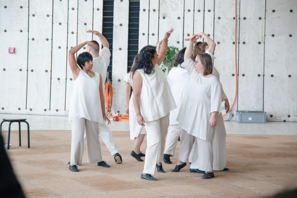 Entre Ciel et terre - Atelier Danse & chorégraphie - autrement-aujourd’hui
